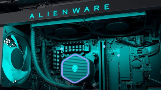  Alienware Aurora R15 - Gaming livello alieno