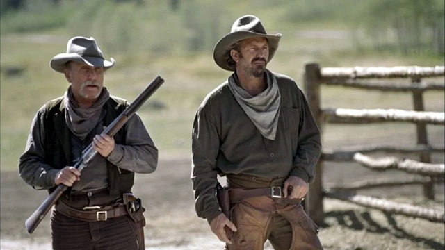 Kevin Costner - Fuori da Yellowstone tornerà alla regia