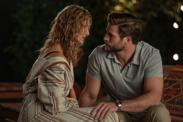 Lonely Planet: il film sentimentale di Netflix con Laura Dern e Chris Hemsworth