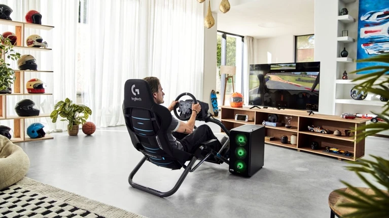 Logitech G  Nuovi prodotti Sim Racing e laccordo con MOMO