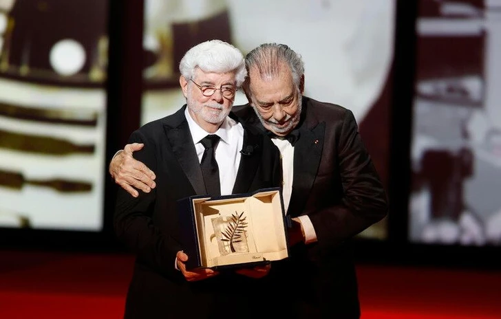 Francis Ford Coppola consegna la Palma doro onoraria a George Lucas