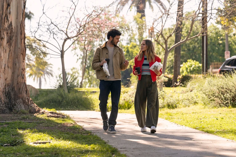 Nobody Wants This: la rom-com di Netflix con Adam Brody e Kristen Bell