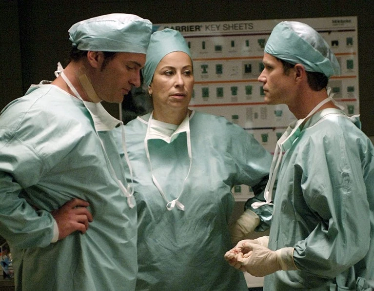 Nip/Tuck torna su Warner.tv: ricordiamo come e perché la serie ha fatto storia