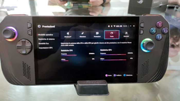 Asus ROG Ally X - Hands-on della versione 2.0 della game console