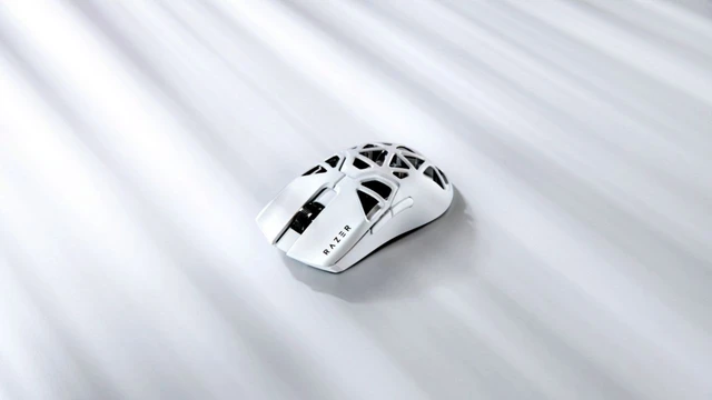 Razer Viper Mini Signature Edition “White” - Edizione Limited