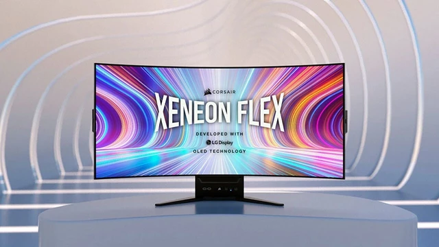 Xeneon Flex - L'OLED pieghevole di Corsair